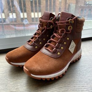 COLE HAAN waterproof hiking boots 5.5